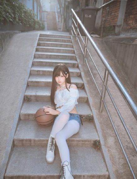 校花穿白丝在教室呻吟小说_DVD高清免费观看