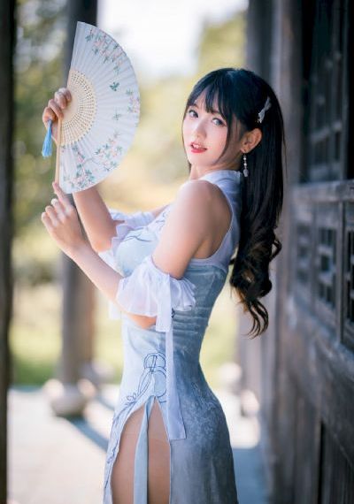 欧美制服丝袜人妻_720在线观看视频