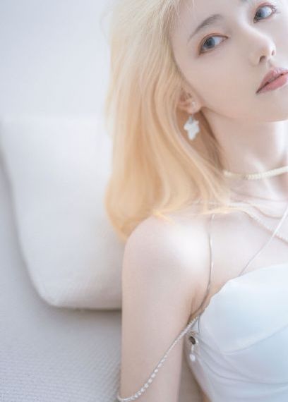 俄罗斯一级美女毛片_HDHD在线观看