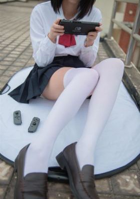 无码人妻精品1国产婷婷含羞草_DVD免费在线观看