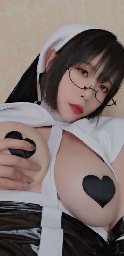 八十路の高齢熟女が中出_超清高清在线观看