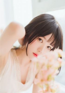 国产AV综合一区二区_超清在线观看电视